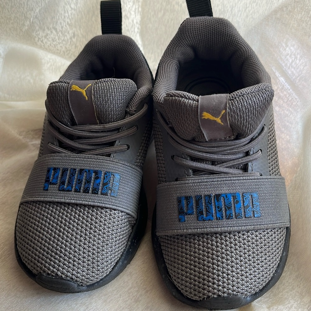 Puma toddler shoe size 5
